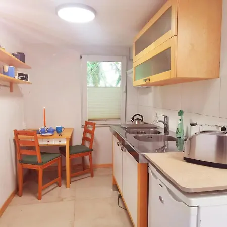 Apartment Kleines Haus Mit Garten In Den Weinbergen *
